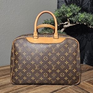 Authentic Louis Vuitton Vintage Deauville Monogram